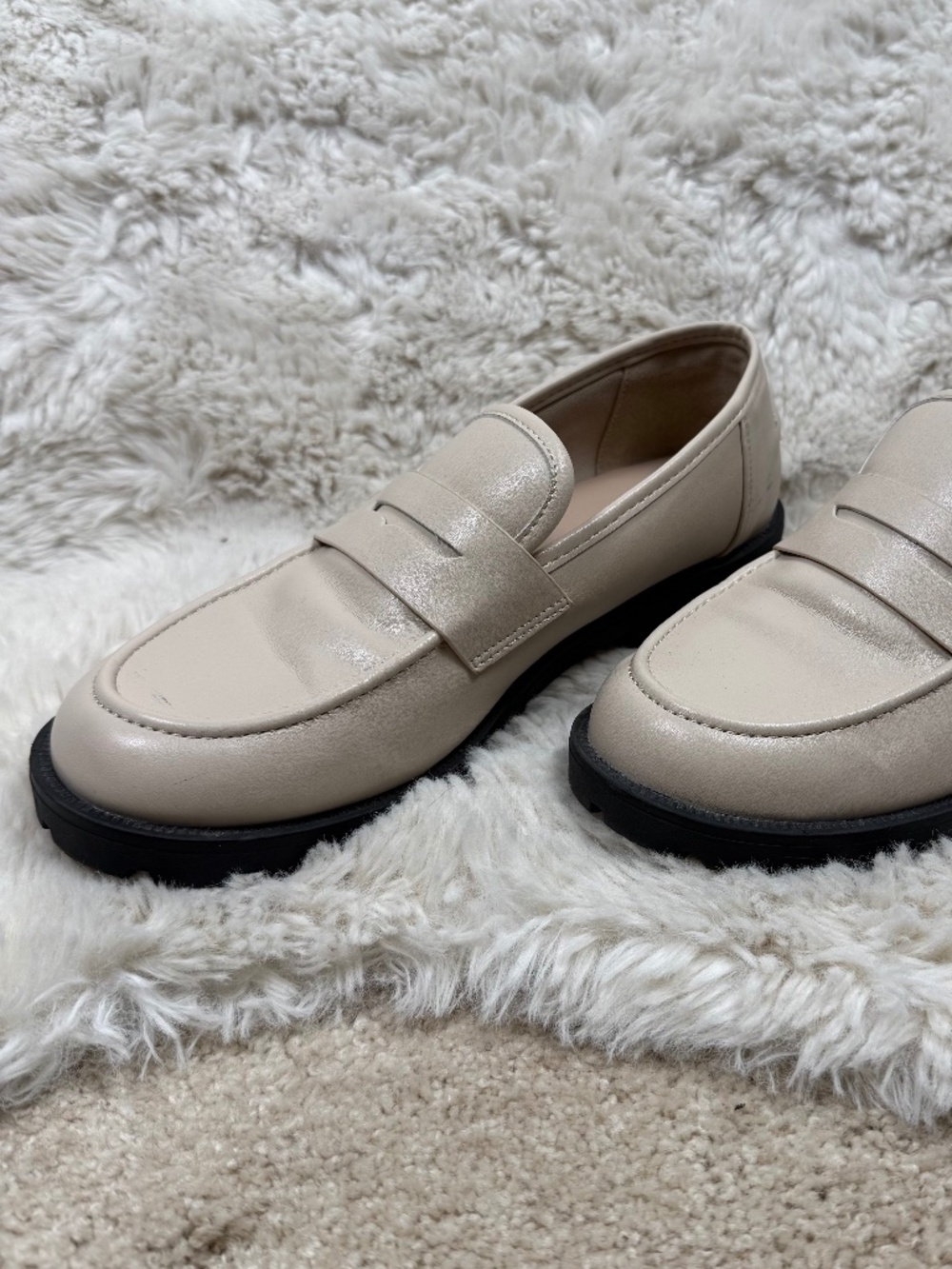Sincerely Jules Slip On Loafers Vegan Leather Rubber Sole Light Beige Women 8.5M